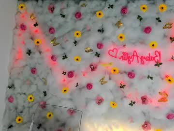 girl
        babyaylin cam image #4046364