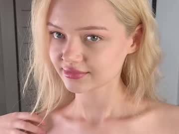 girl
        ifiwasyourgf cam image #4294994