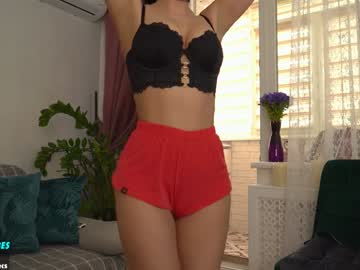 girl
        sweety_rinushka_ cam image #3315439