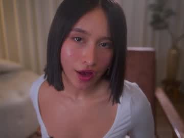 girl
        gigi_ulala cam image #4355720