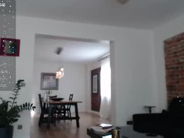 girl
        kriss0leoo cam image #2203475
