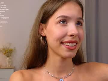 girl
        wanda_robinson cam image #4063699