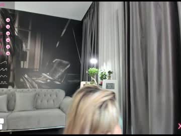 girl
        aliessia cam image #2282033