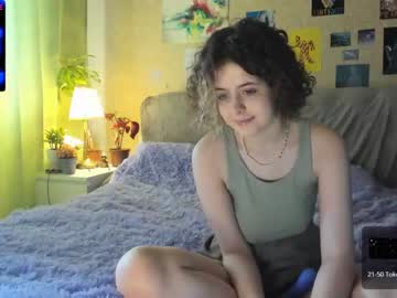 girl
        nessaa_moree cam image #629009