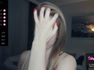 girl
        _wild_orchid_ cam image #1869826