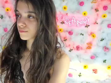 girl
        babyaylin cam image #4069974