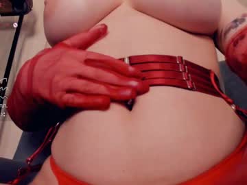 girl
        alicepreuoston cam image #3331976