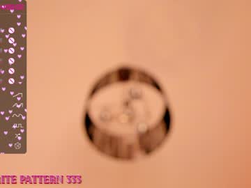 girl
        lindawarners cam image #715891