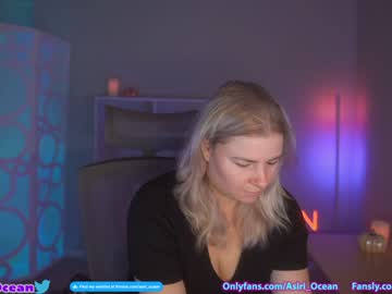 girl
        asiri_ocean cam image #1701485