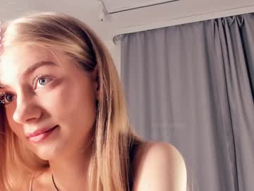 girl
        kateharrise cam image #1848895