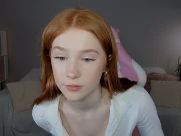 girl
        leahsthetics cam image #4333080