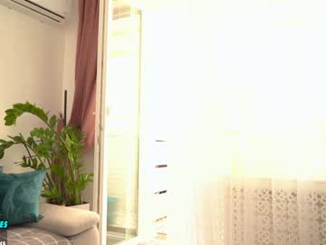 girl
        sweety_rinushka_ cam image #3094619