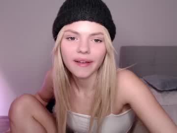girl
        cutie_kendy cam image #1774621