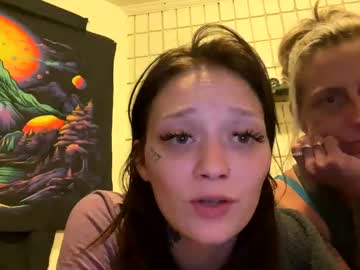 couple Webcam Girls Sex Thressome And Foursome with _tatted_