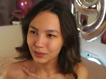 girl
        augustaherlan cam image #4513920