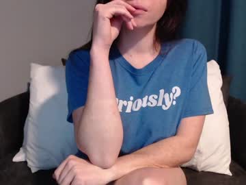 girl
        tinyytina cam image #2131751