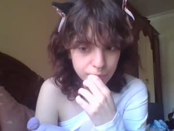 girl
        kitsunebby cam image #844891