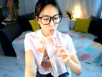 girl
        mary_shiota cam image #1604170