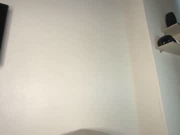 girl
        neonjade cam image #2178761