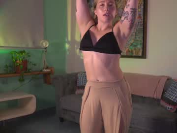 girl
        leahsunshine cam image #4547953