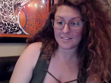 girl
        roxyrolla cam image #377895