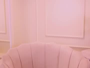 girl
        gwenbanks cam image #3387230