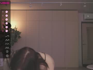 girl
        oki_dokie cam image #1443124