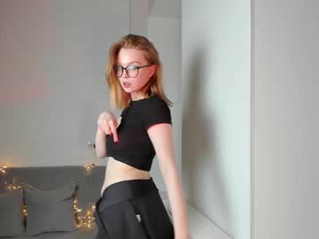 girl
        shinnyvibes cam image #2363227