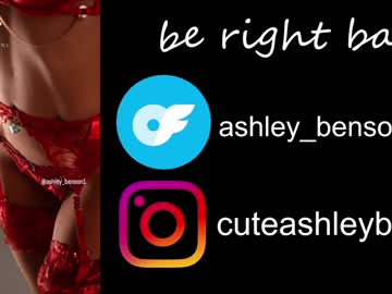 girl
        ashley_benson1 cam image #4060271