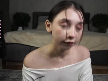 girl
        zarascarlett cam image #4024729