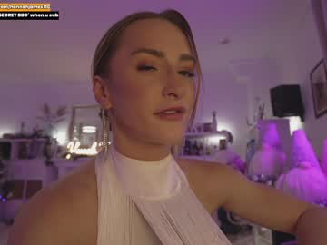 girl
        hannahjames710 cam image #2114088