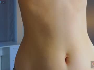 girl
        wiloneakerley cam image #4119710