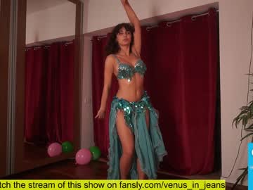 girl
        venus_in_jeans cam image #2108466