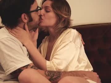 couple
        celinedion69 cam image #694998
