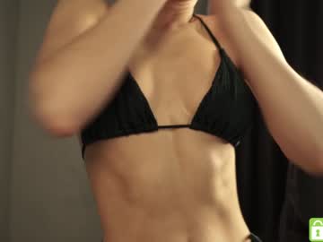 girl
        tessarosse_ cam image #987972