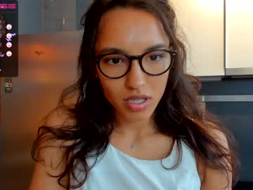 girl
        alice_bane cam image #1142153
