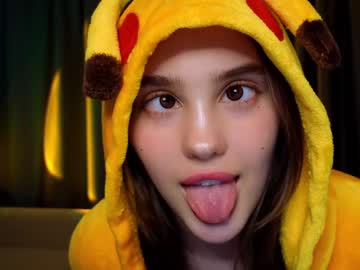 girl
        angella_kleee cam image #2805671