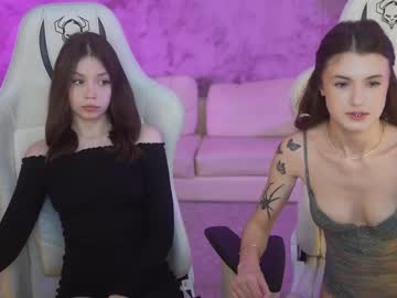 couple
        kira0541 cam image #4070592