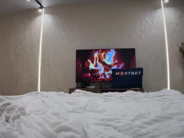 couple
        kristenflame cam image #3712344