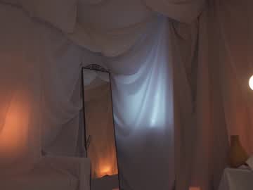 girl
        sunny_maria cam image #2353996