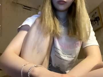 girl
        edlinhazleton cam image #4532597