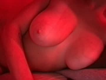 girl
        baby_gorl cam image #523239