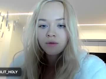 girl
        lily_holy cam image #2168288