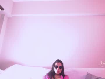 girl
        mystikei cam image #2335054