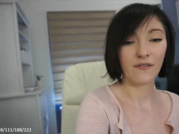 couple
        yournaughtypixie cam image #2561636