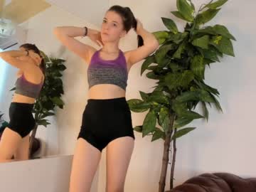 girl
        jacquelinechurch cam image #538448