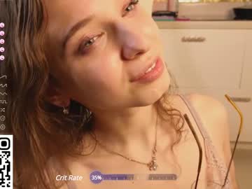 girl
        checkmypeach cam image #2357146