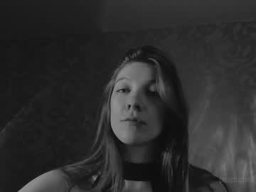 girl
        _northern_girl_ cam image #993235