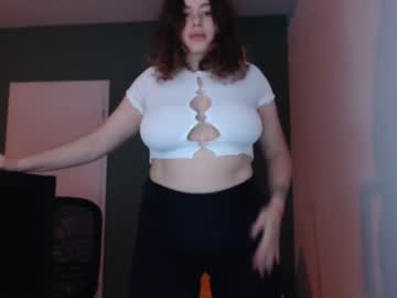 girl
        gmonline111 cam image #195329