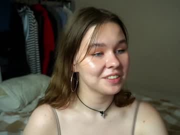 girl
        sugar__freee cam image #1406071